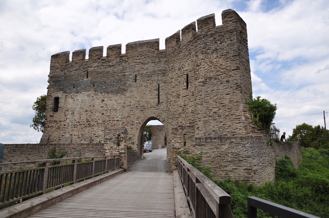 Burg Sterrenberg (feindliche Brüder) GPS Wanderatlas