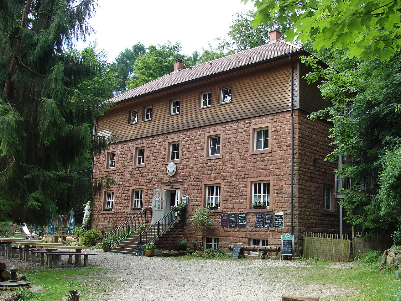Wachenheimer Tälertour Keltenquelle, Weißer Stein und