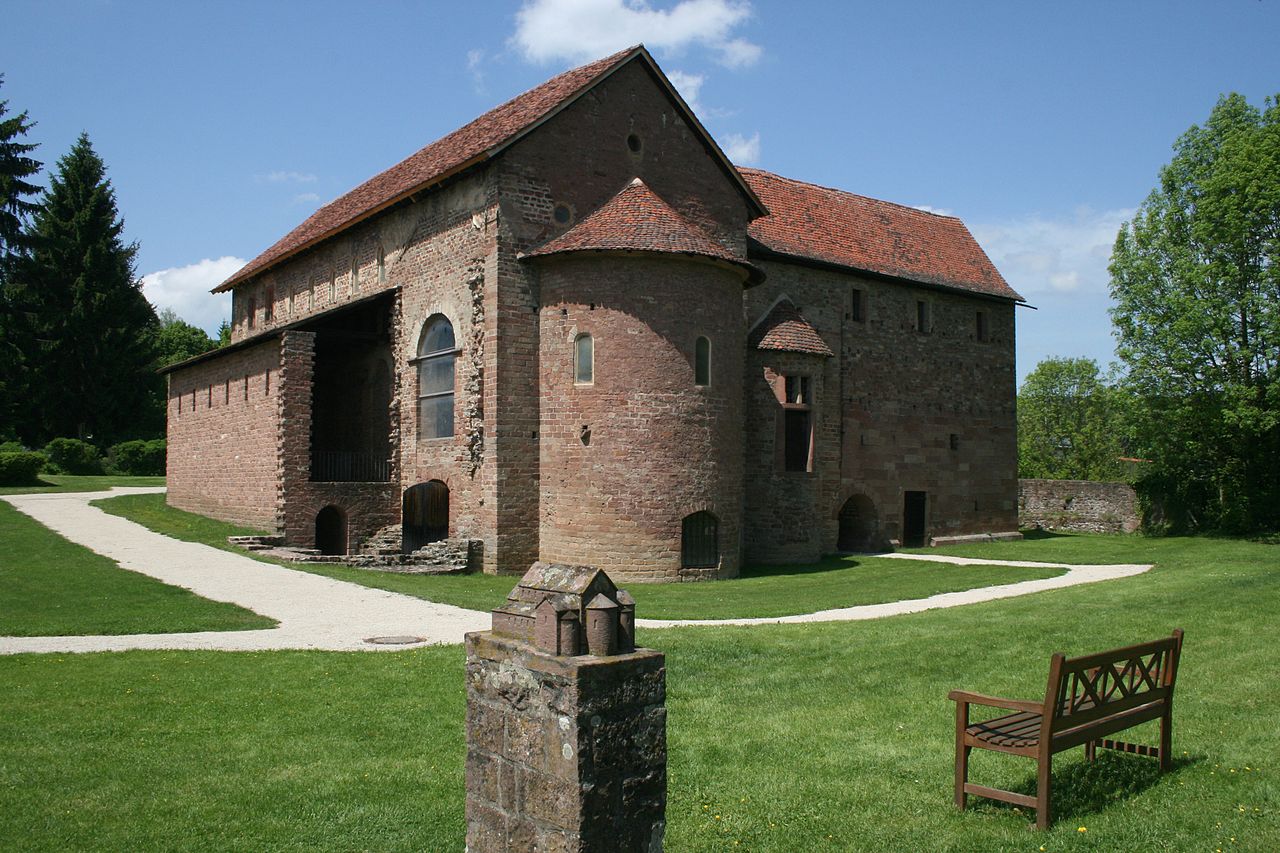 Ab der Einhardsbasilika rund um Steinbach (Michelstadt) GPS Wanderatlas