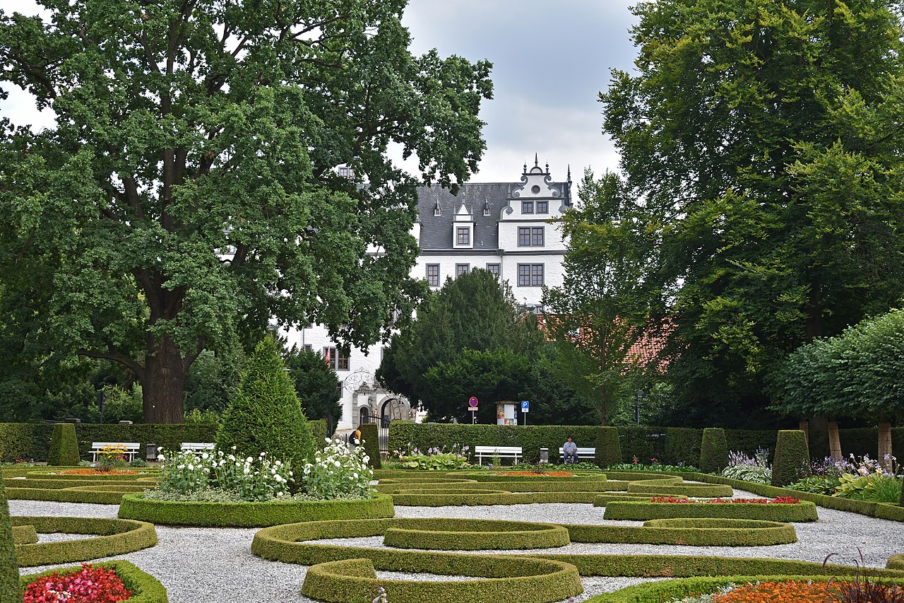 Spaziergang vom Schloss Wolfsburg zum Neuen Teich GPS Wanderatlas